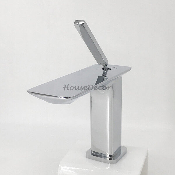 Chrome bath shower mixer tap single lever control detail view
