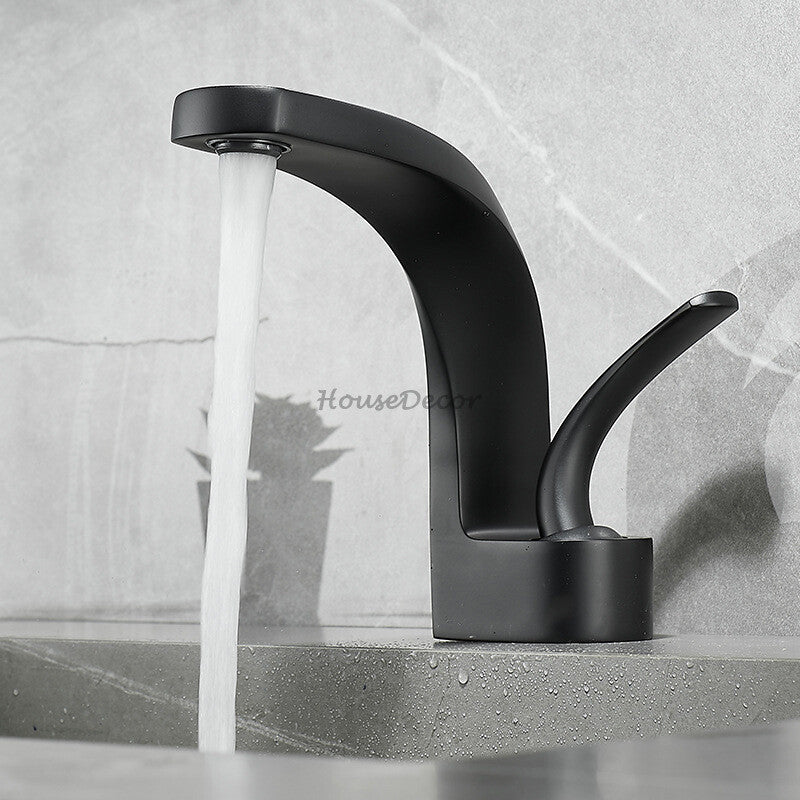 Modern Brass bath shower mixer tap single lever control detail view