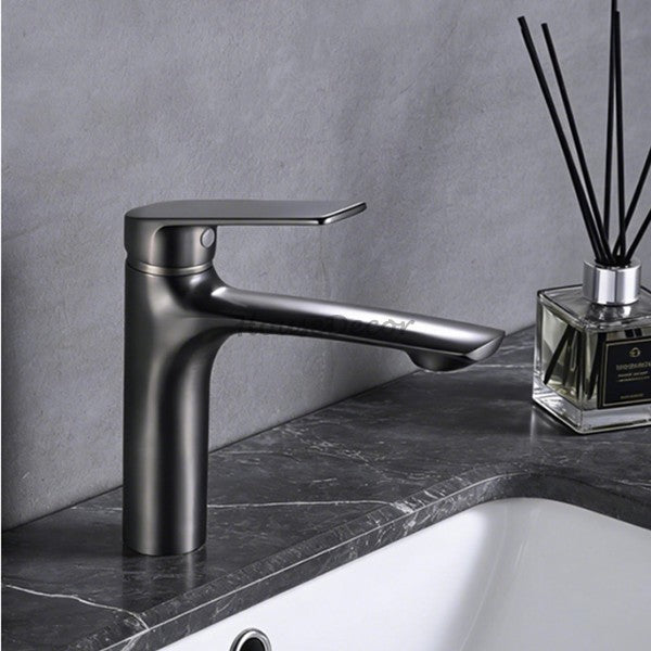 Modern Brass bath shower mixer tap single lever control detail view