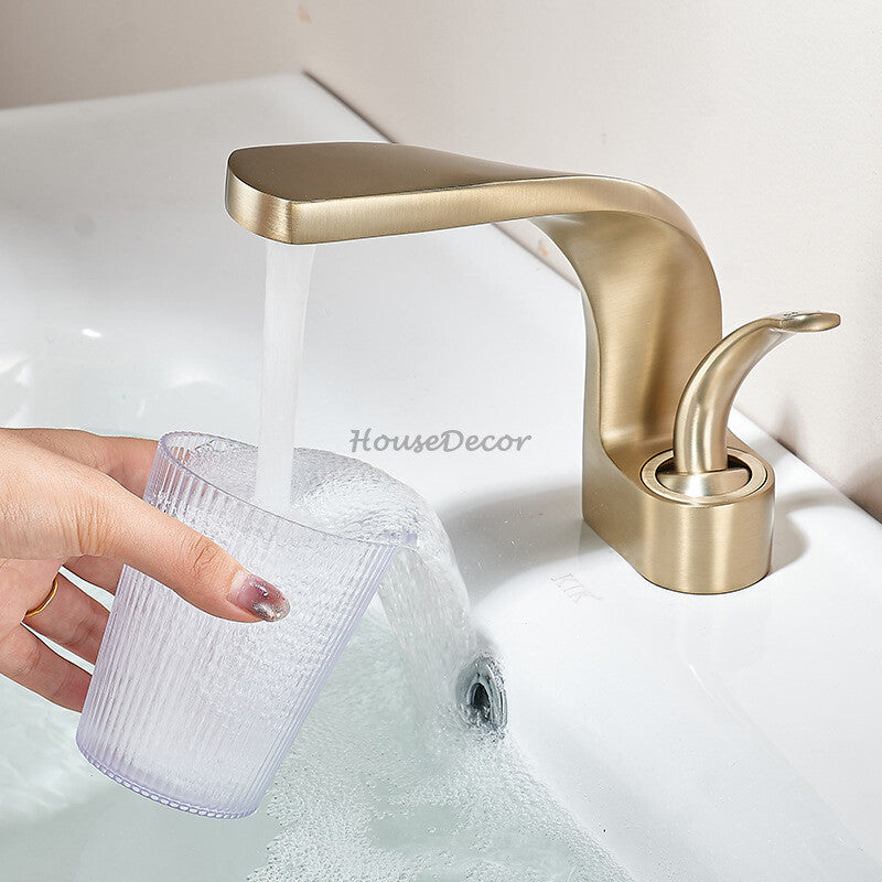 Modern Brass bath shower mixer tap single lever control detail view