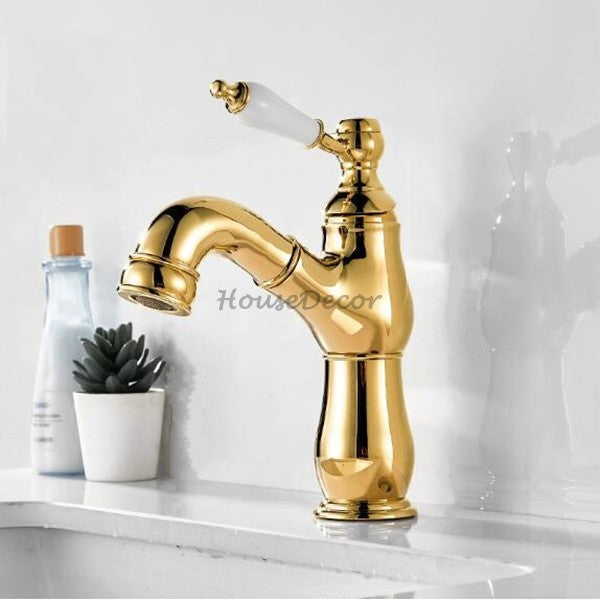 Gold Ceramic bath shower mixer tap pull out spray detail view