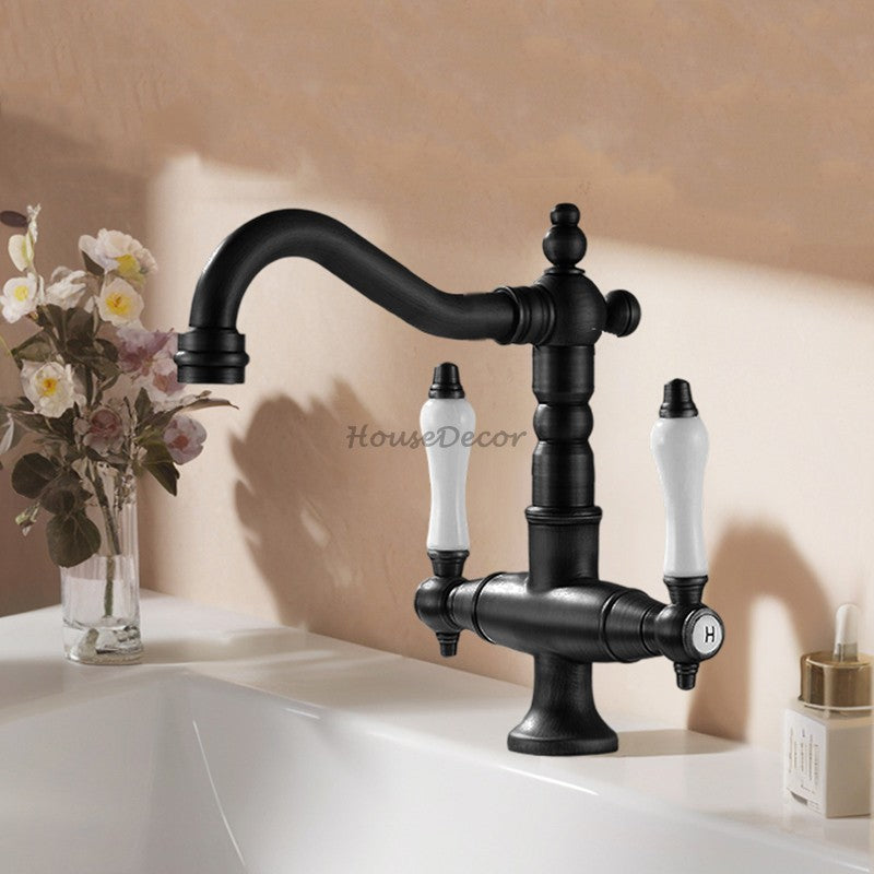 Gold bath shower mixer tap swivel spout detail view